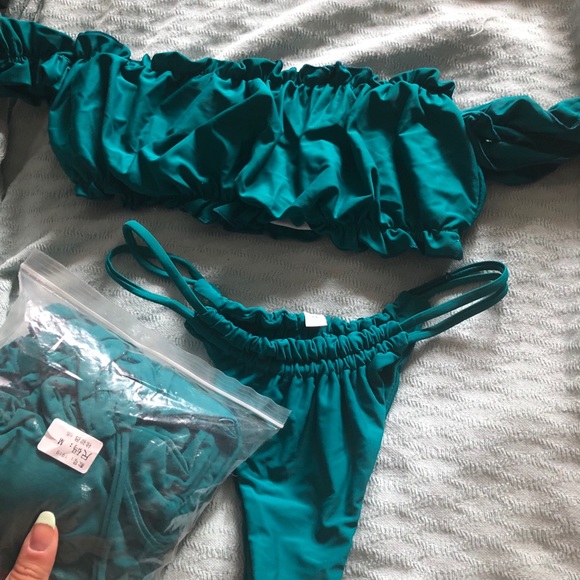 Teal green off the shoulder bikini - Picture 4 of 4